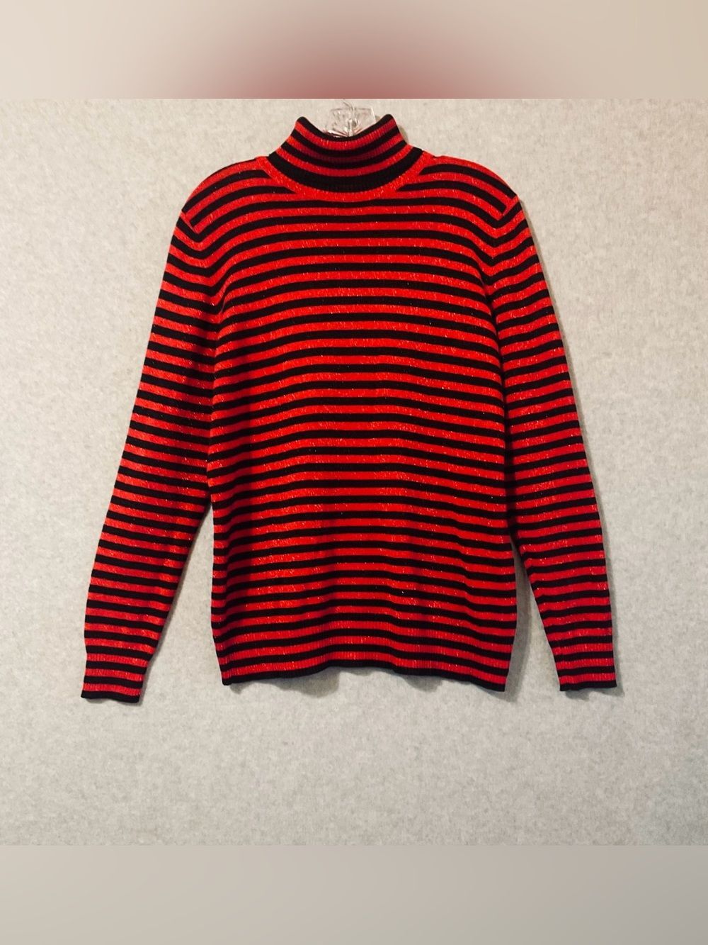 Joseph A Strped Red and Black ad silver Turtleneck Sweater Sz L